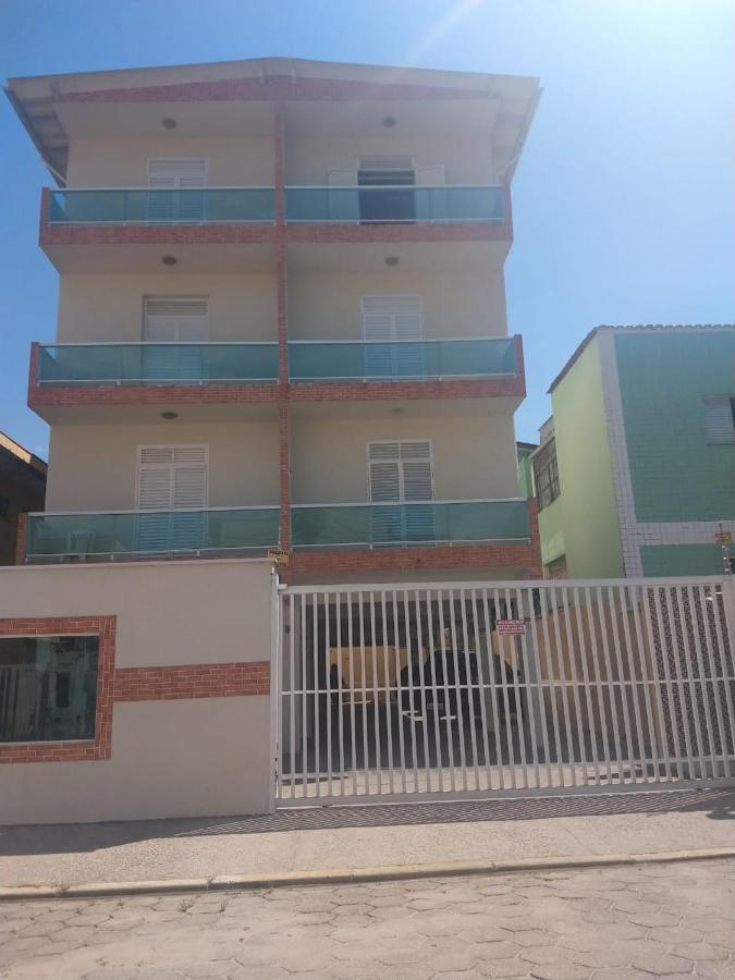 San Martin 12 *